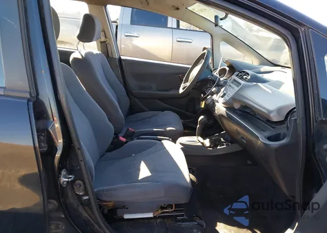 2010 Honda Fit z USA, uszkodzony, nr VIN JHMGE8H20AC023748